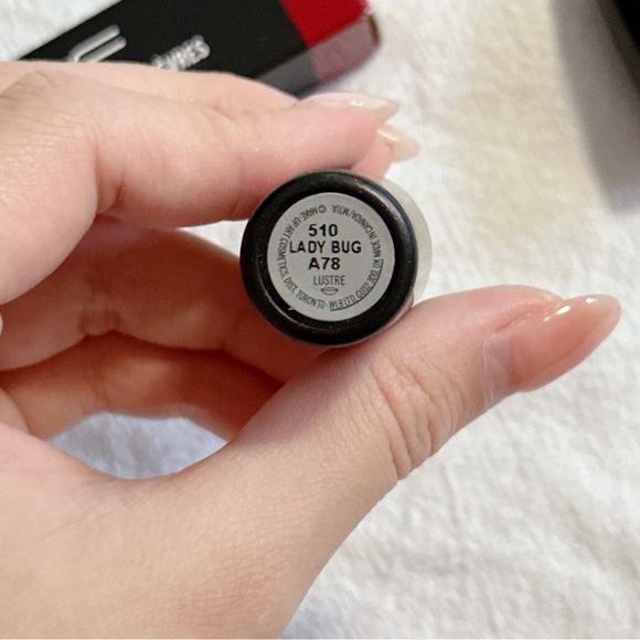 MAC lipstick - 510 Lady Bug - Picture 2 of 2